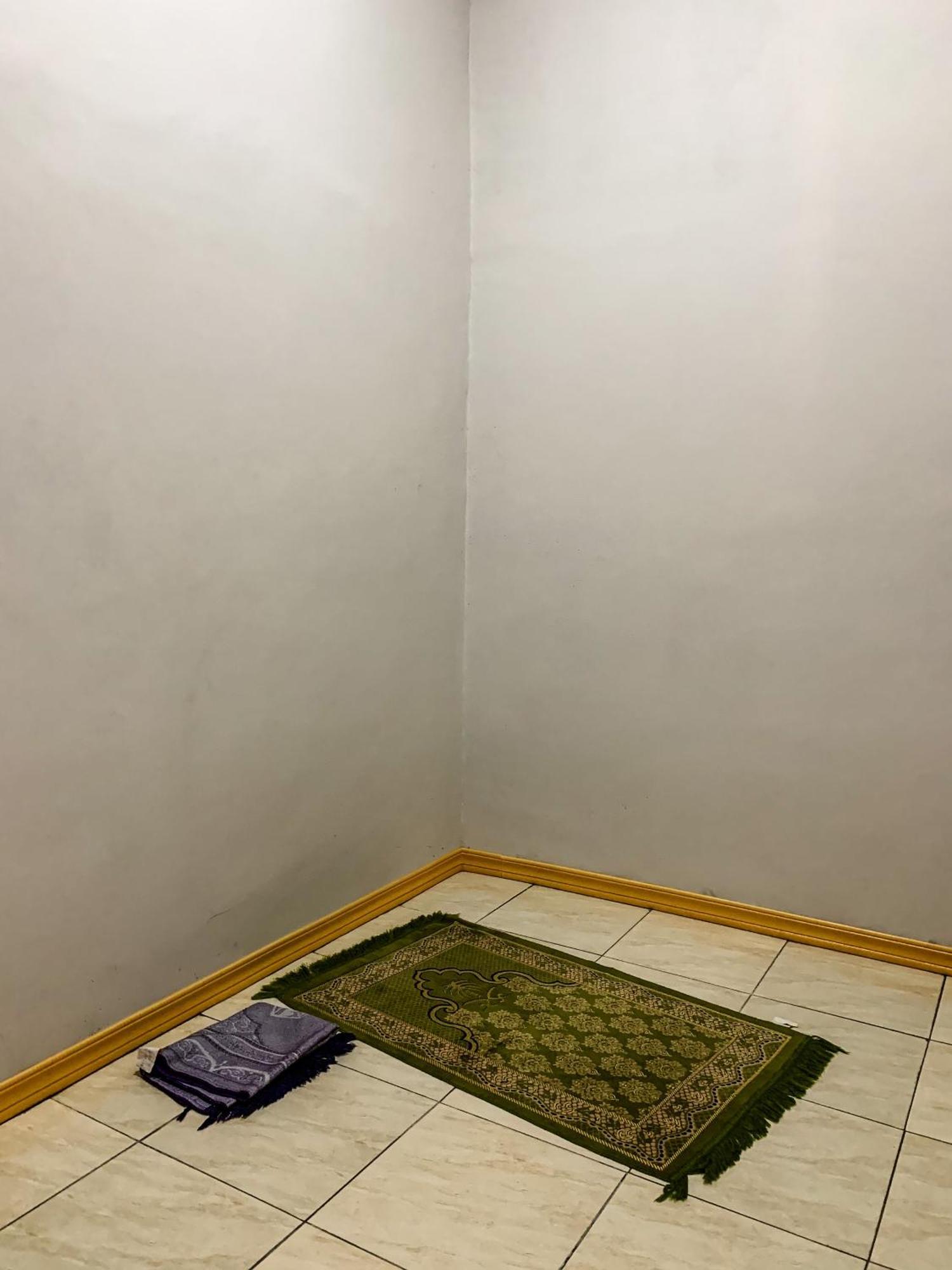 Romadhoni Homestay มาเกอลัง ภายนอก รูปภาพ